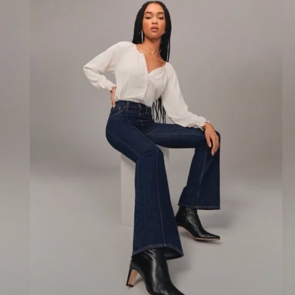 NWOT Abercrombie & Fitch Vintage High Rise Flare Jeans (4R) - Picture 2 of 8